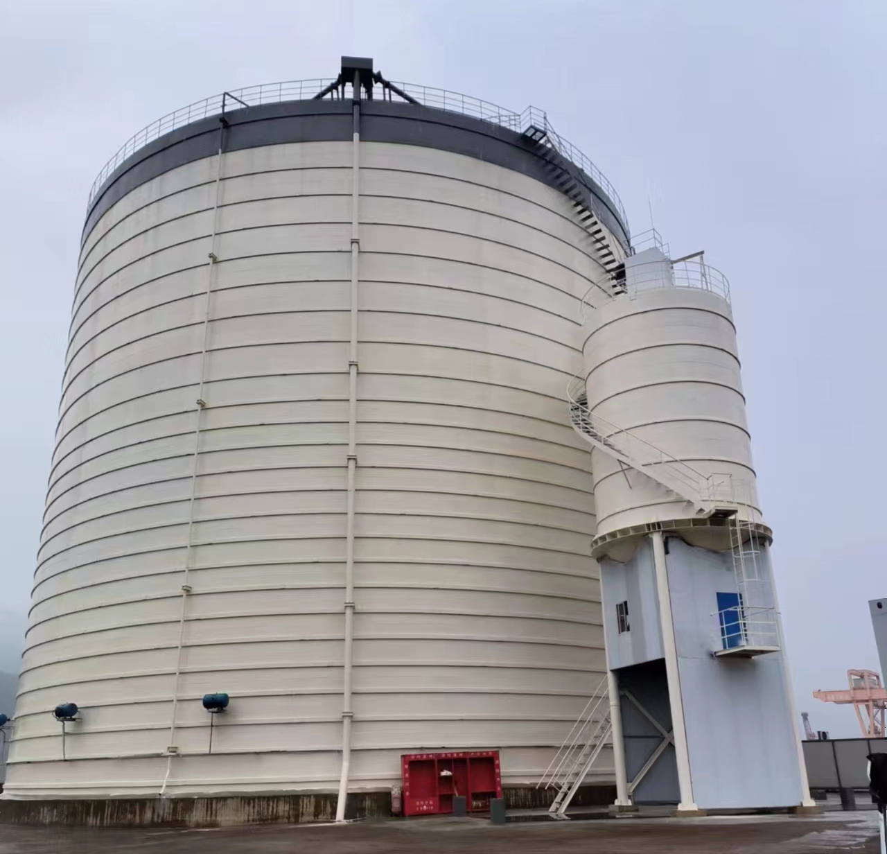 神农架10万吨水泥钢板库